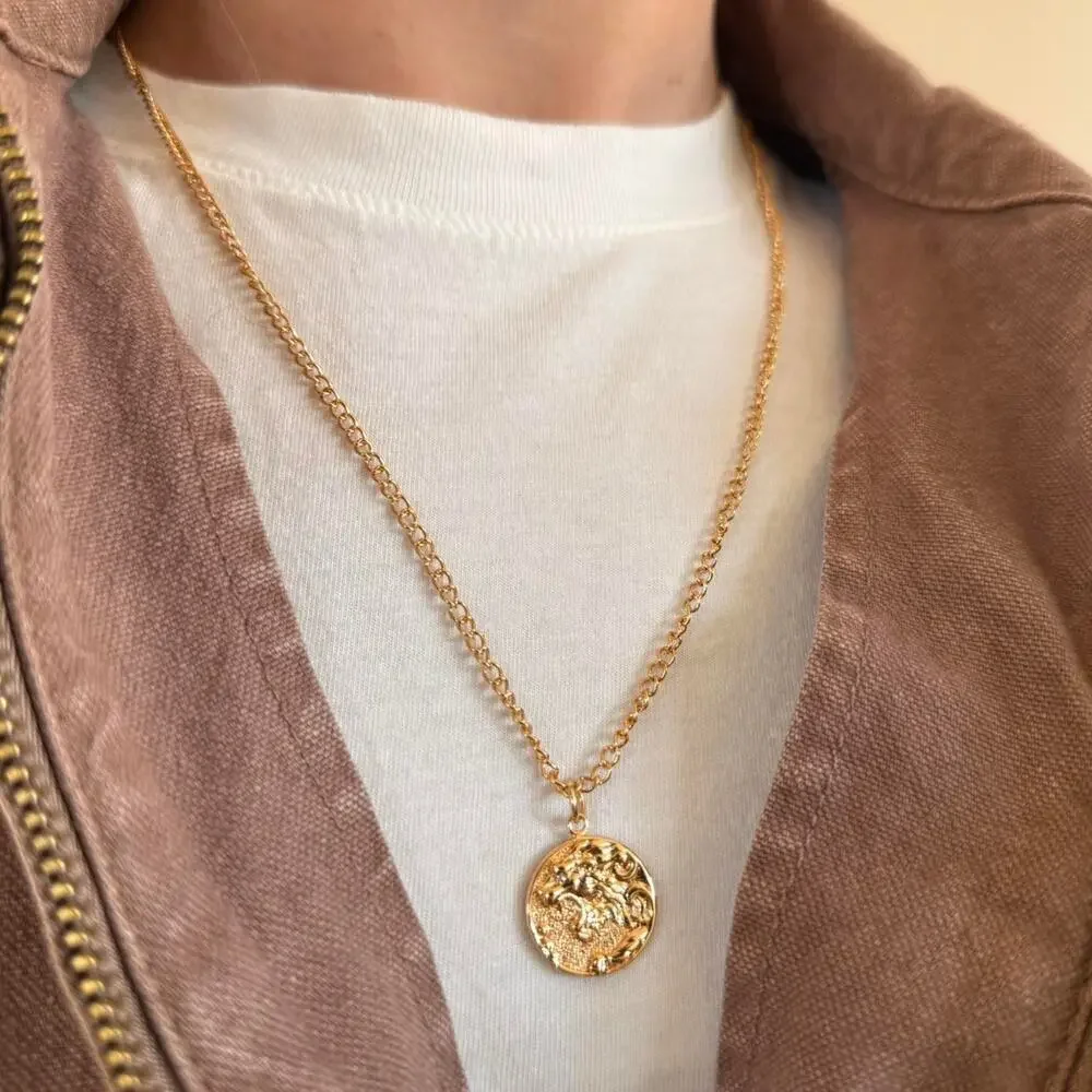 Y2k 2000s vintage retro gold